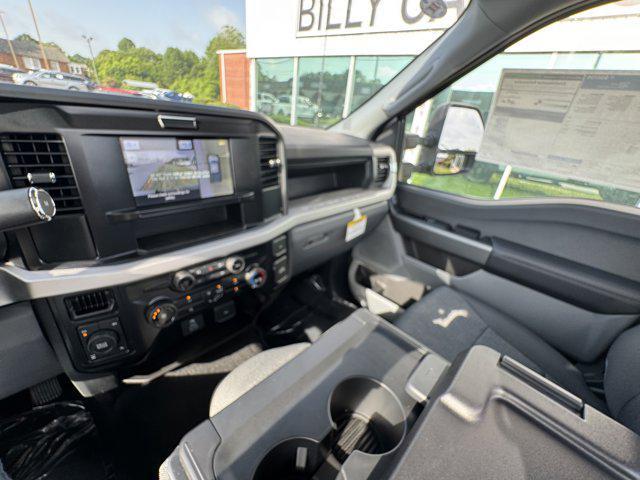new 2025 Ford F-350 car, priced at $52,345