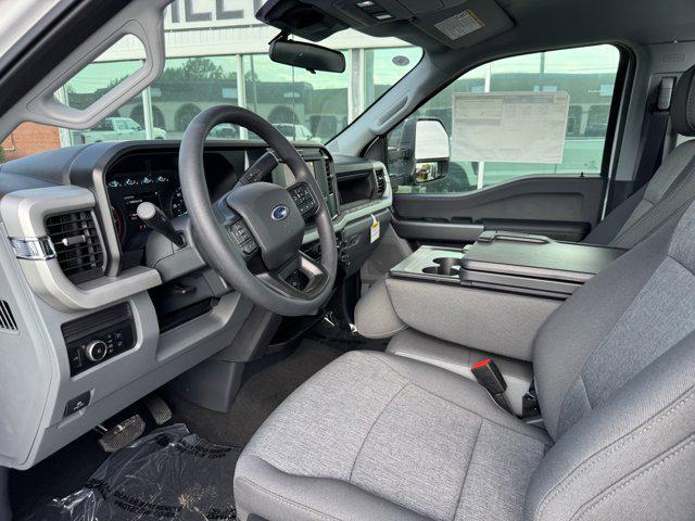 new 2025 Ford F-350 car, priced at $52,345