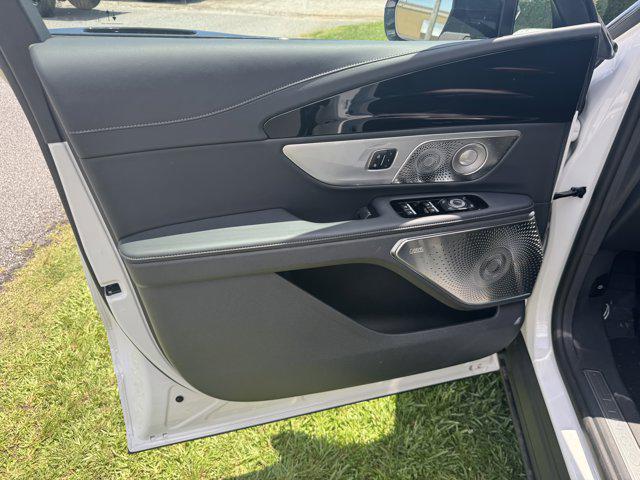 new 2025 Lincoln Nautilus car, priced at $65,910