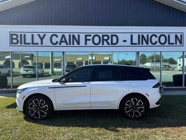 new 2024 Lincoln Nautilus car, priced at $63,470