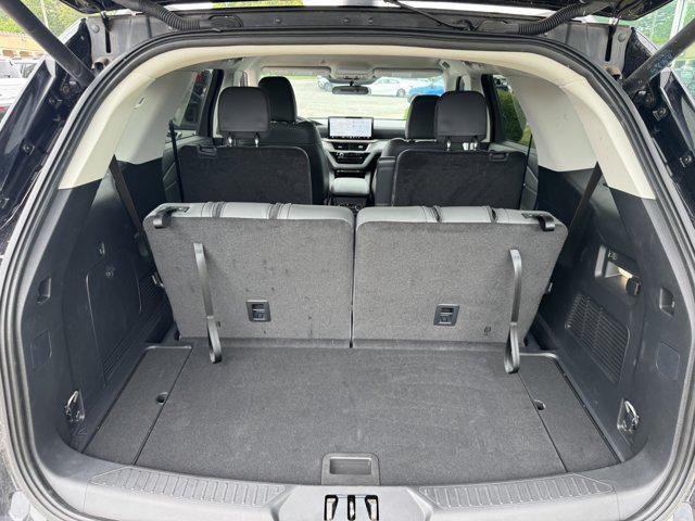 new 2025 Ford Explorer car, priced at $38,710