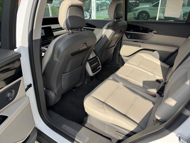 new 2025 Lincoln Nautilus car, priced at $55,920
