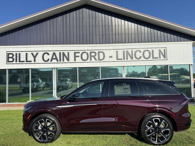 new 2025 Lincoln Nautilus car, priced at $60,100