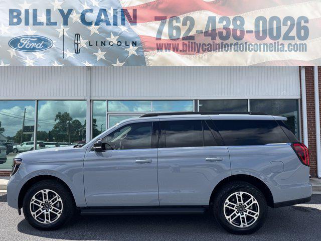 new 2025 Ford Expedition car, priced at $70,885