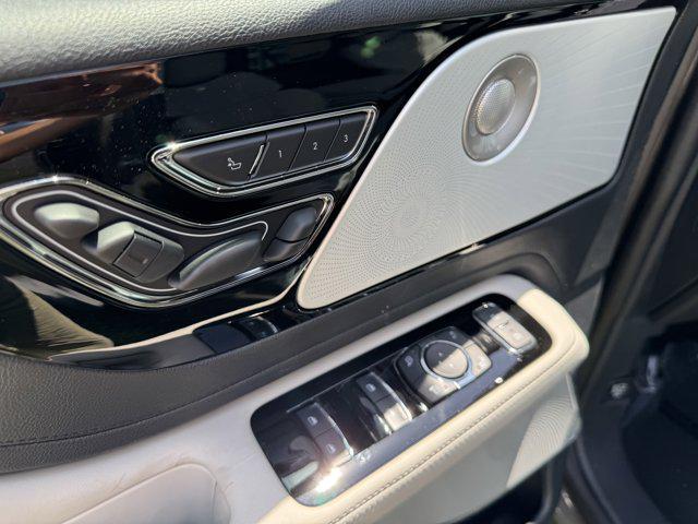new 2025 Lincoln Aviator car, priced at $63,550