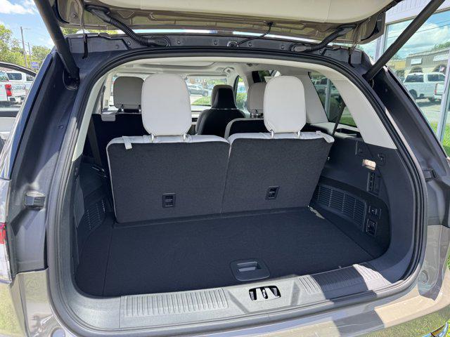 new 2025 Lincoln Aviator car, priced at $63,550