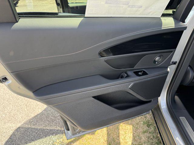 new 2025 Lincoln Nautilus car, priced at $60,599