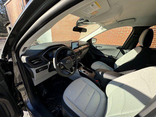 new 2025 Ford Escape car, priced at $28,135