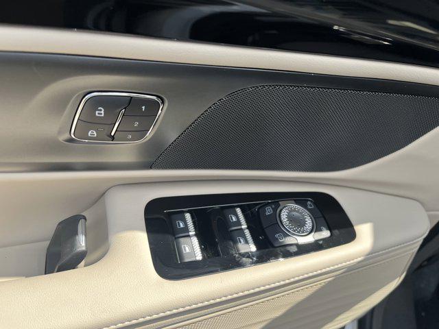 new 2025 Lincoln Nautilus car, priced at $51,735