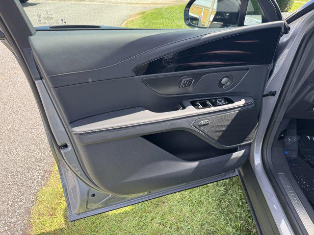 new 2025 Lincoln Nautilus car, priced at $61,850