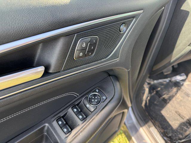 used 2024 Ford Edge car, priced at $30,995
