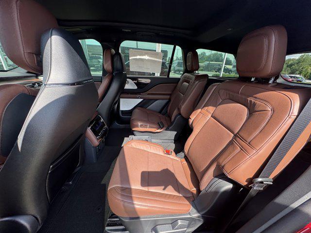 new 2025 Lincoln Aviator car, priced at $71,070