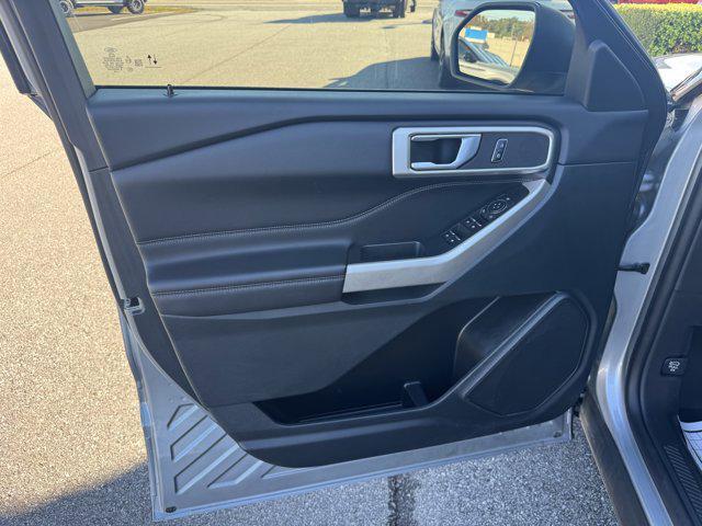 used 2023 Ford Explorer car, priced at $27,995