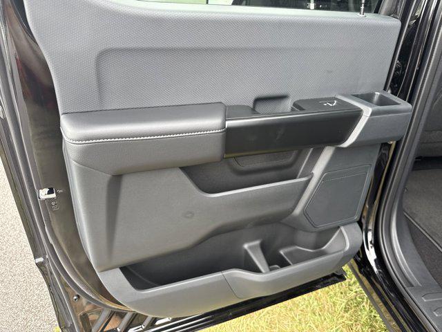 new 2025 Ford F-150 car, priced at $45,290