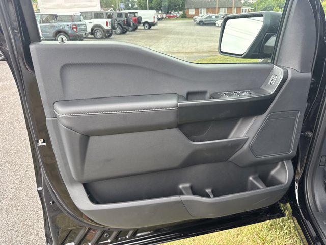 new 2025 Ford F-150 car, priced at $45,290