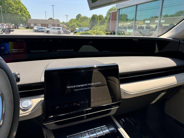new 2025 Lincoln Nautilus car, priced at $53,270