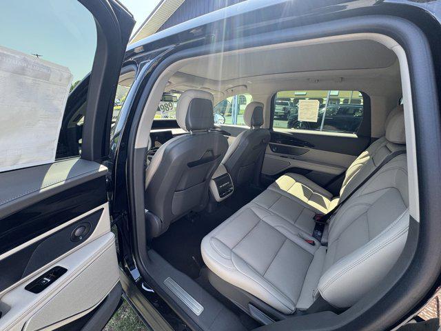 new 2025 Lincoln Nautilus car, priced at $53,270