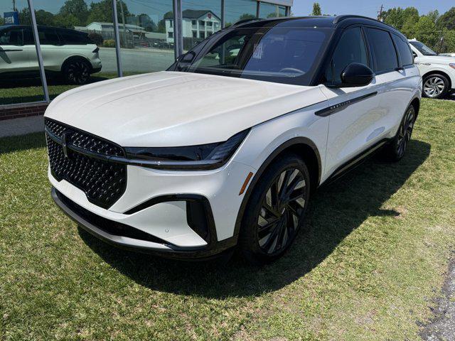 new 2025 Lincoln Nautilus car, priced at $62,910