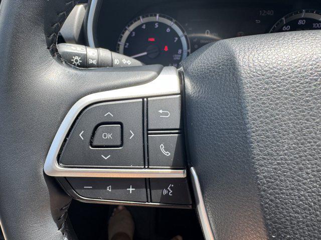 used 2023 Toyota Highlander car, priced at $36,995