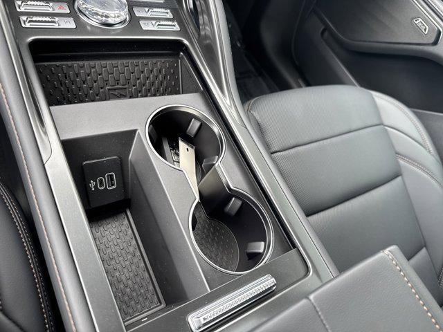 new 2025 Lincoln Nautilus car