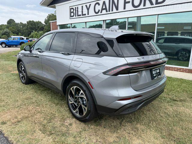 new 2025 Lincoln Nautilus car