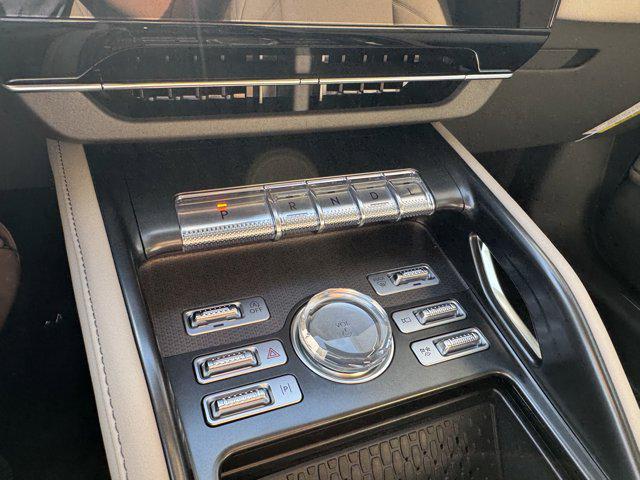 new 2025 Lincoln Nautilus car, priced at $58,070