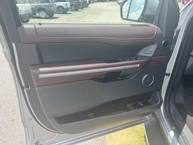 used 2022 Ford Expedition car, priced at $41,995