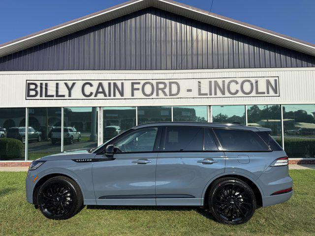 new 2025 Lincoln Aviator car, priced at $70,665