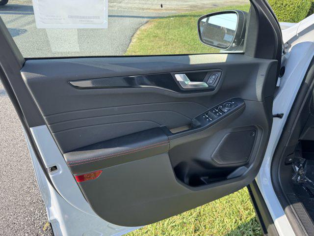 new 2025 Ford Escape car, priced at $32,065