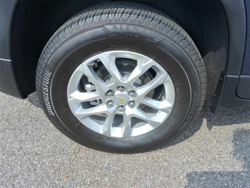 used 2023 Chevrolet Traverse car, priced at $32,566