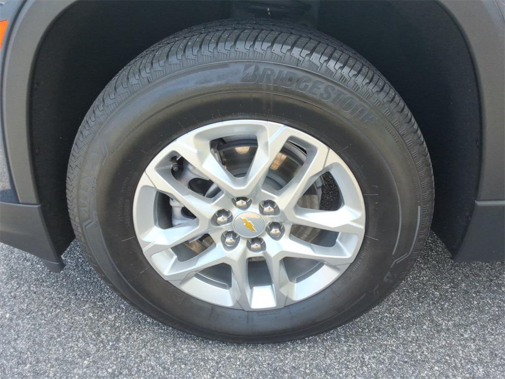used 2023 Chevrolet Traverse car, priced at $32,566