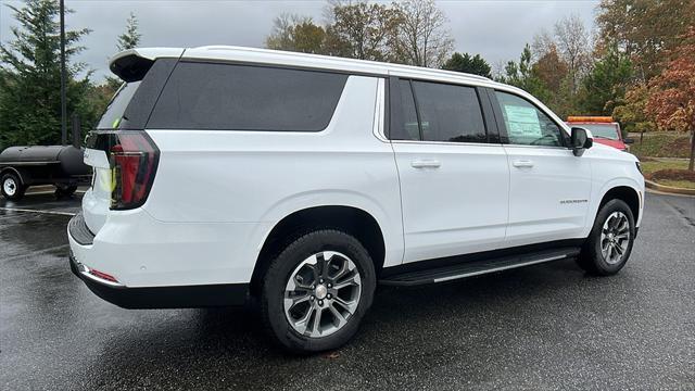 new 2025 Chevrolet Suburban car, priced at $67,595