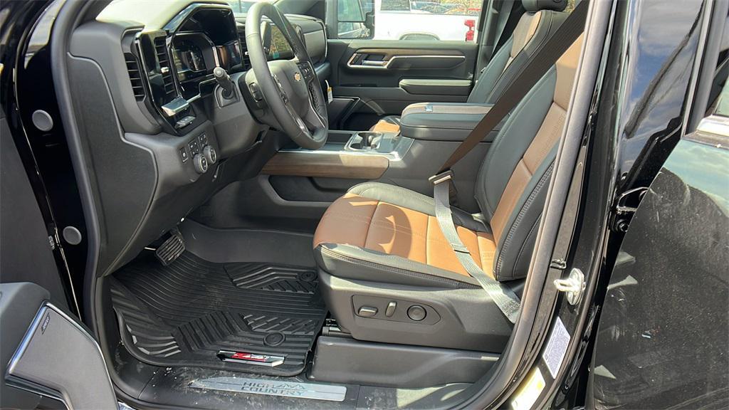 new 2025 Chevrolet Silverado 2500 car, priced at $81,056