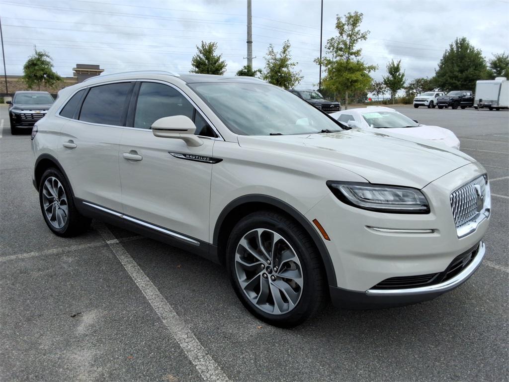 used 2022 Lincoln Nautilus car, priced at $35,596
