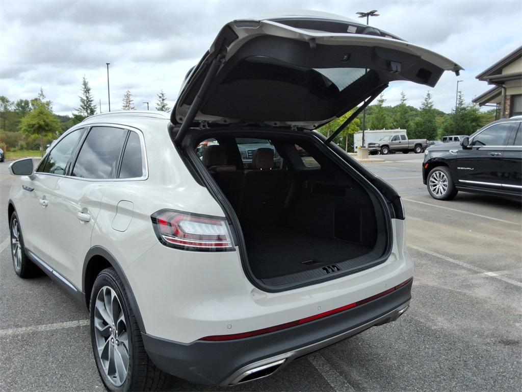 used 2022 Lincoln Nautilus car, priced at $35,596