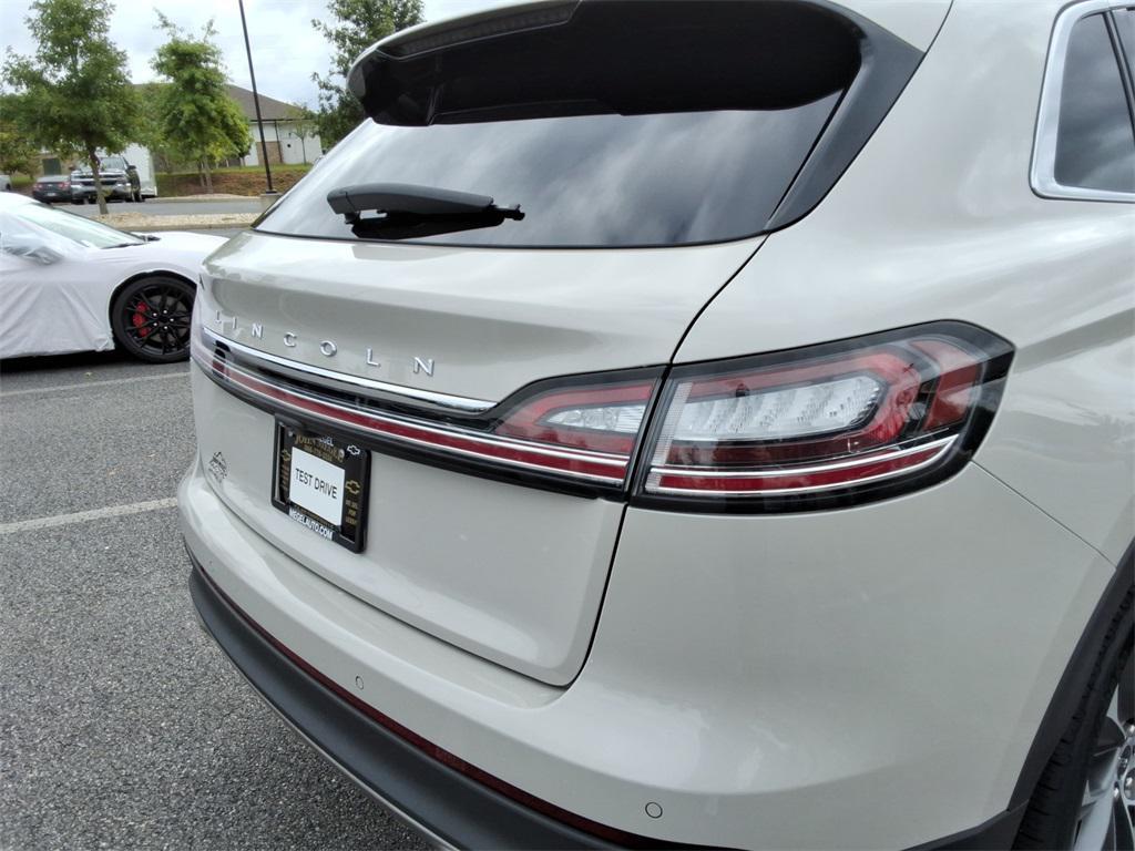 used 2022 Lincoln Nautilus car, priced at $35,596