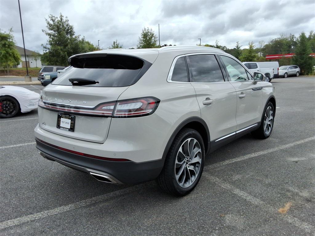 used 2022 Lincoln Nautilus car, priced at $35,596