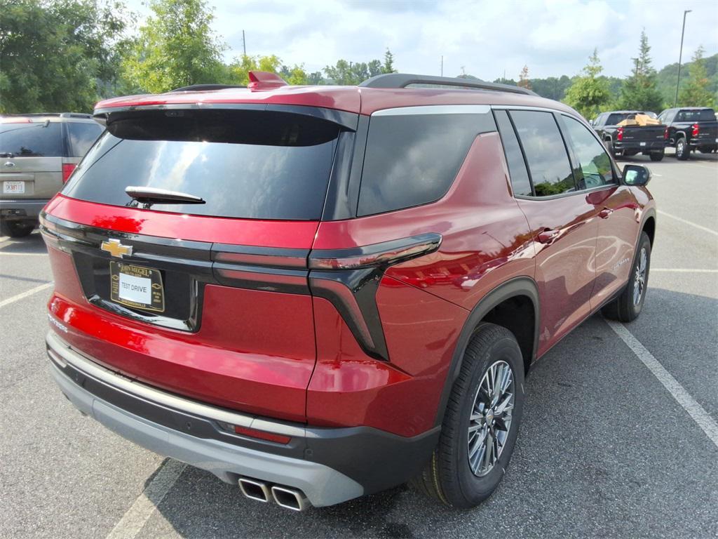 new 2026 Chevrolet Traverse car, priced at $43,021