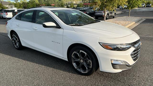 new 2024 Chevrolet Malibu car, priced at $25,445