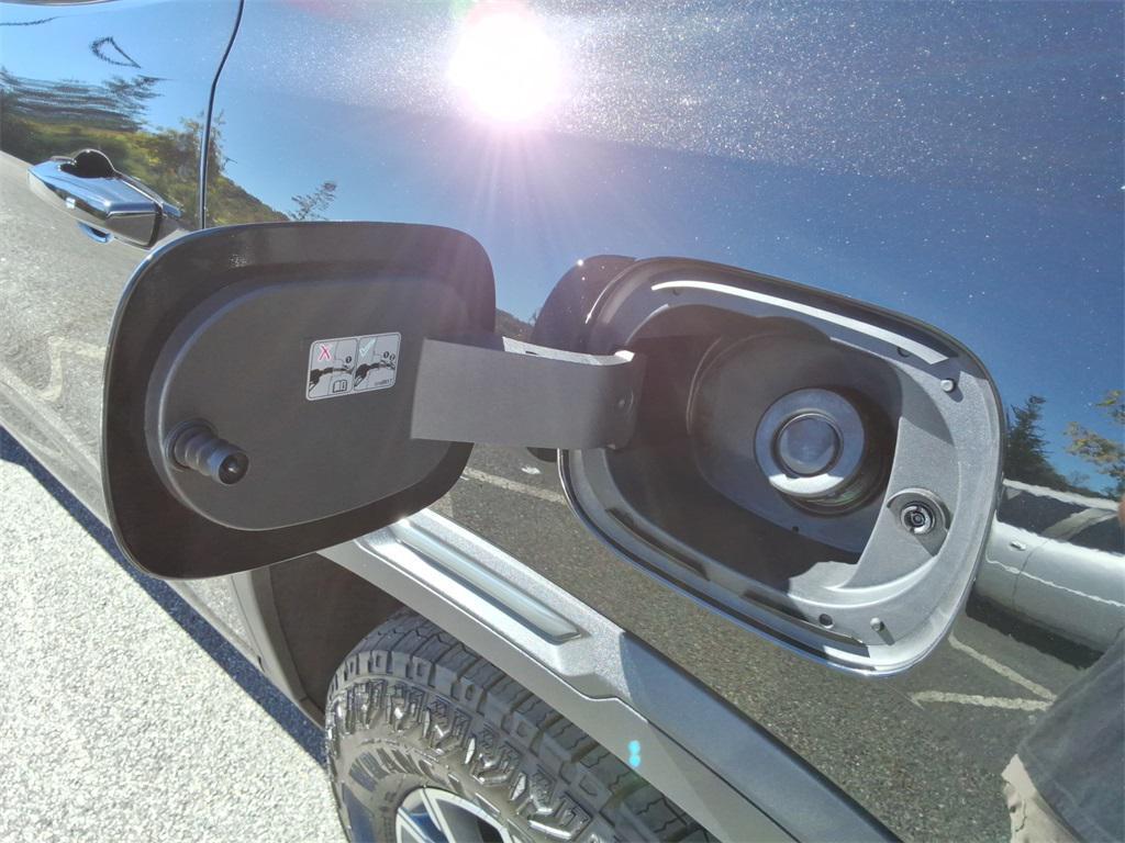 used 2025 GMC Acadia car, priced at $47,758