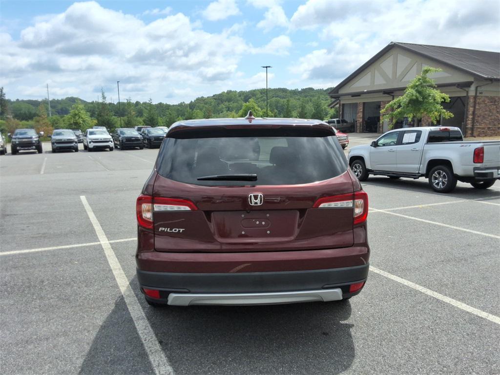 used 2021 Honda Pilot car, priced at $25,899