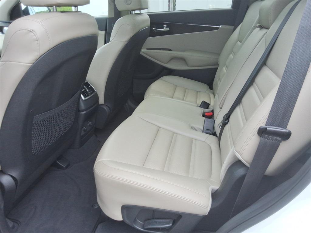 used 2020 Kia Sorento car, priced at $22,455