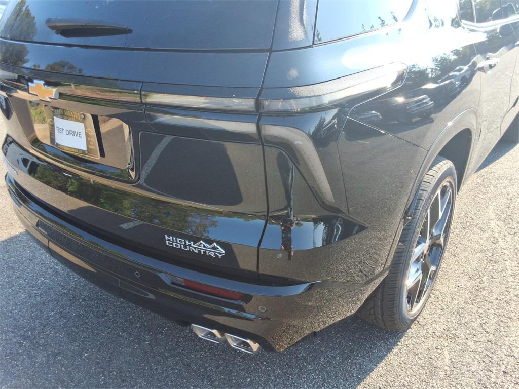 new 2026 Chevrolet Traverse car, priced at $58,495