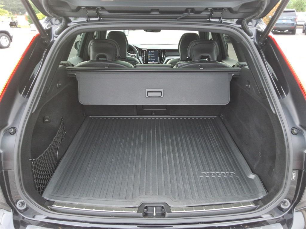 used 2020 Volvo XC60 car, priced at $19,995