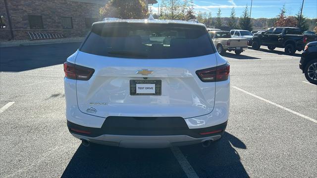 new 2025 Chevrolet Blazer car, priced at $37,820