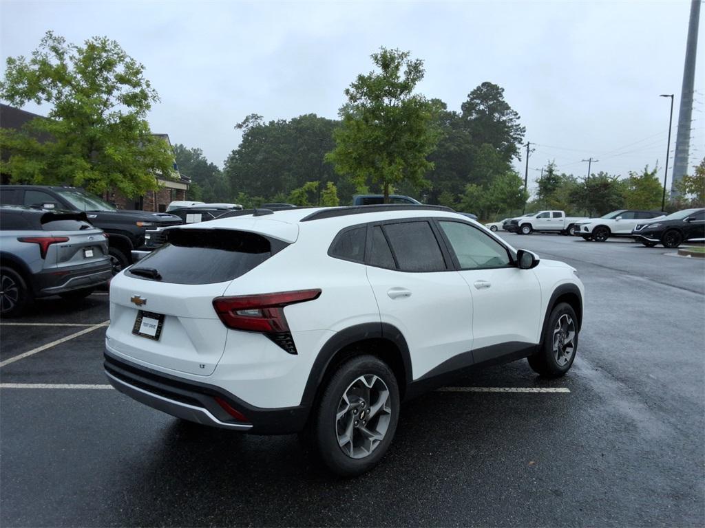 new 2025 Chevrolet Trax car, priced at $24,985