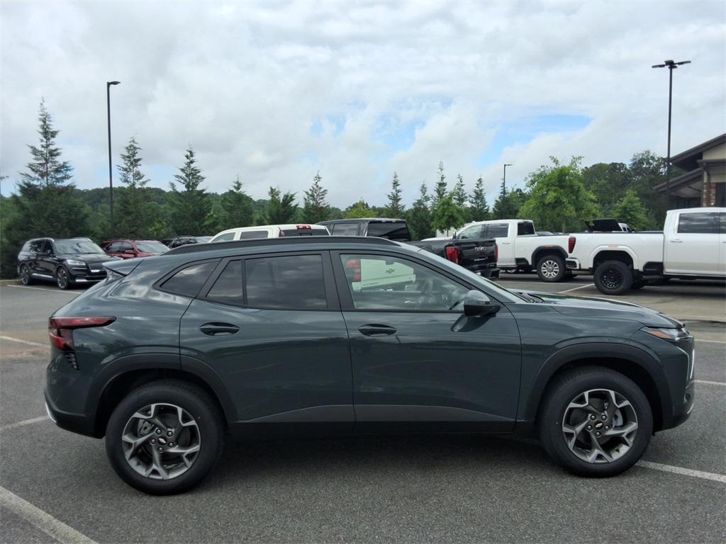 new 2025 Chevrolet Trax car, priced at $23,595