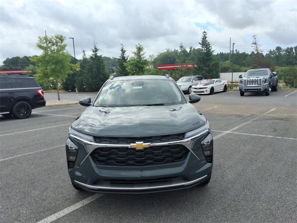 new 2025 Chevrolet Trax car, priced at $23,595