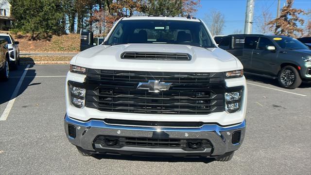 new 2025 Chevrolet Silverado 2500 car, priced at $60,556