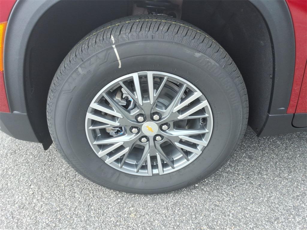 new 2026 Chevrolet Traverse car, priced at $43,021